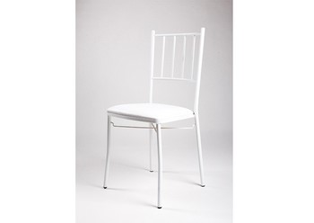 REF 4104 - Cadeira De Ferro Branca Assento Branco
REF 4105 - Cadeira De Ferro Branca Assento Preto