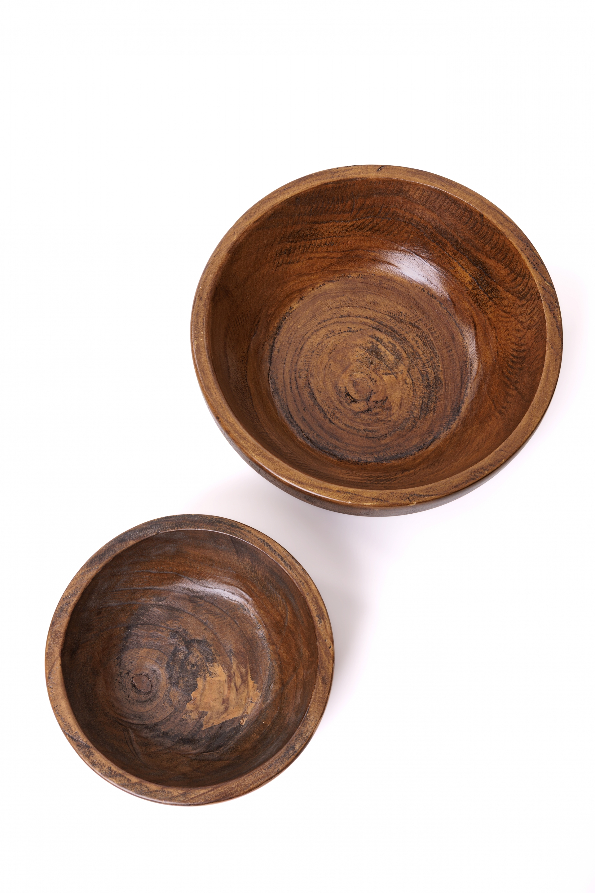 REF 8163 &ndash; Bowl de Madeira G 40cm Diam 15cm Alt
REF 8164 &ndash; Bowl de Madeira M 30cm Diam 11cm Alt