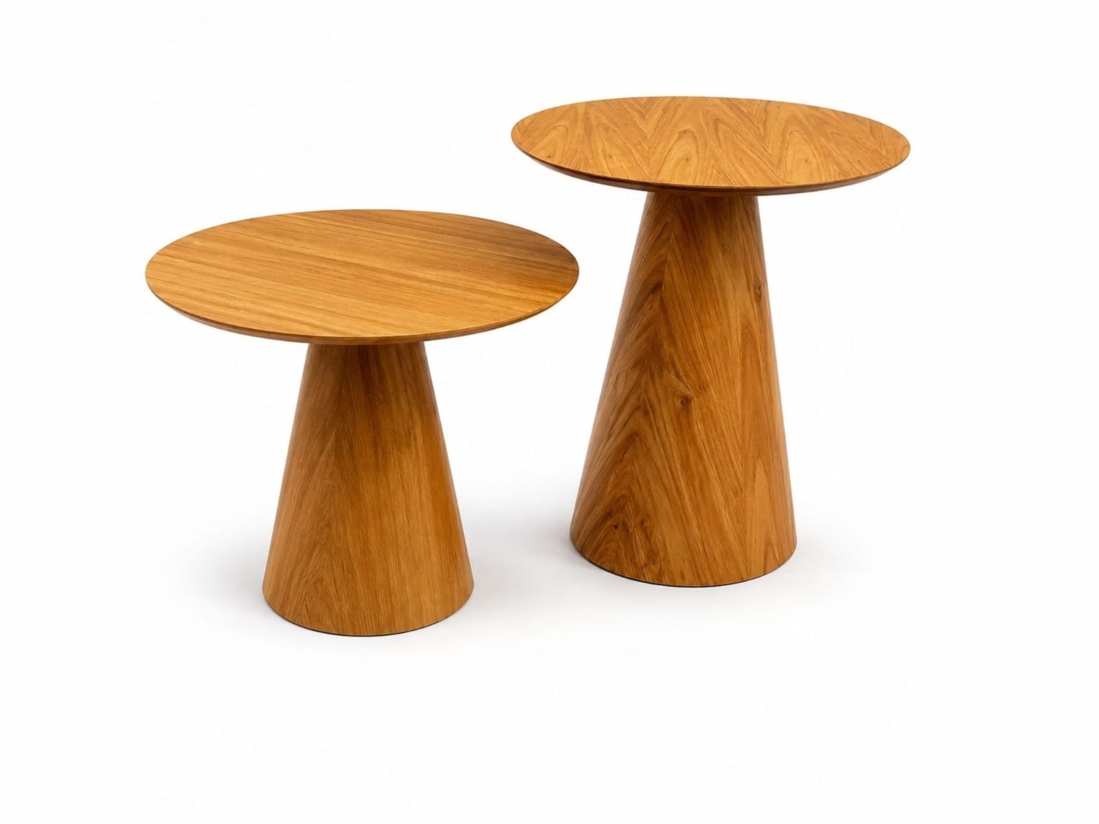 REF 11220 - Mesa Bistr&ocirc; Alta Base Cone Natural
REF 11264 -&nbsp;Mesa Bistr&ocirc; Baixa Base Cone Natural 90Cm Di&acirc;m