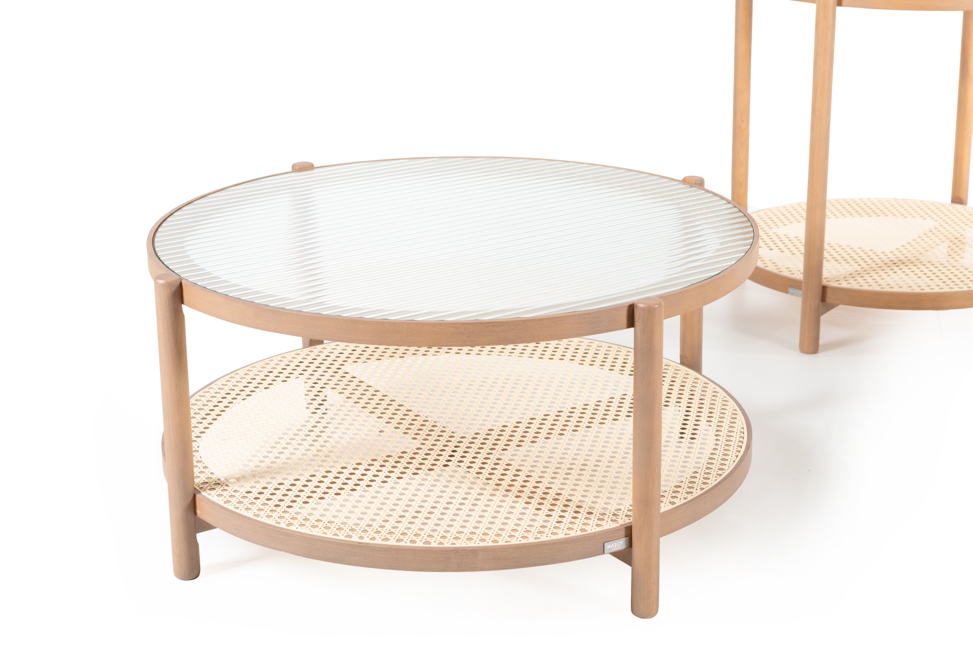 REF 4873 -&nbsp;Mesa De Centro Oval Madeira / Tela / Vidro Canelado 1,20 Cm X 70 Cm 40 Cm Alt<br />
REF 4874 -&nbsp;Mesa De Centro Redonda Madeira / Tela / Vidro Canelado 80 Cm Di&acirc;m 40 Cm Alt<br />
REF 4875 -&nbsp;Mesa Lateral Redonda Madeira / Tela / Vidro Canelado 60 Cm Di&acirc;m 60 Cm Alt