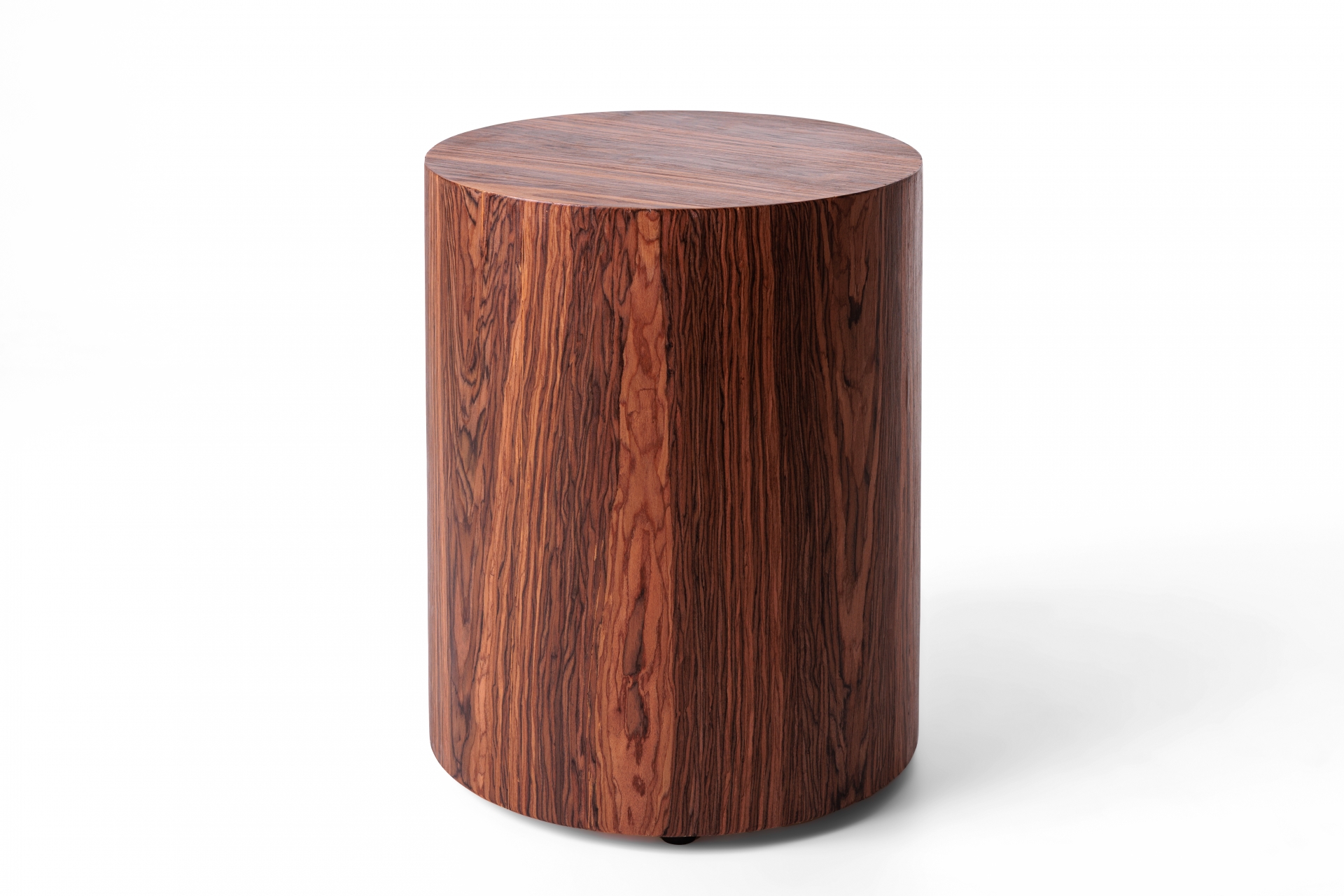 REF 11244 - Mesa De Centro Cil&iacute;ndrica Abra&ccedil;o 80Cm Di&acirc;m 35Cm Alt<br />
REF 11245 - Mesa Lateral Cil&iacute;ndrica Abra&ccedil;o 50Cm Di&acirc;m 60Cm Alt