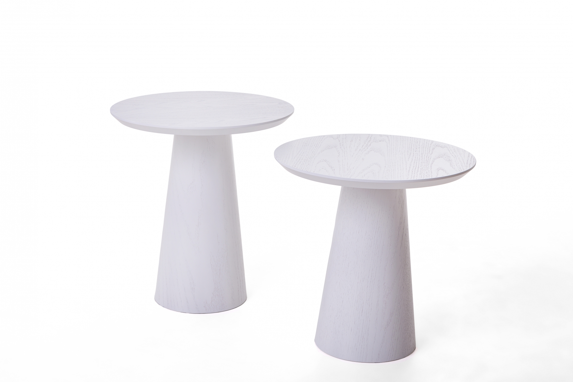 REF 11249 -&nbsp;Mesa Lateral Branca 50Cm Di&acirc;m 50Cm Alt<br />
REF 11150 - Mesa Lateral Branca&nbsp;&nbsp;50Cm Di&acirc;m 55Cm Alt