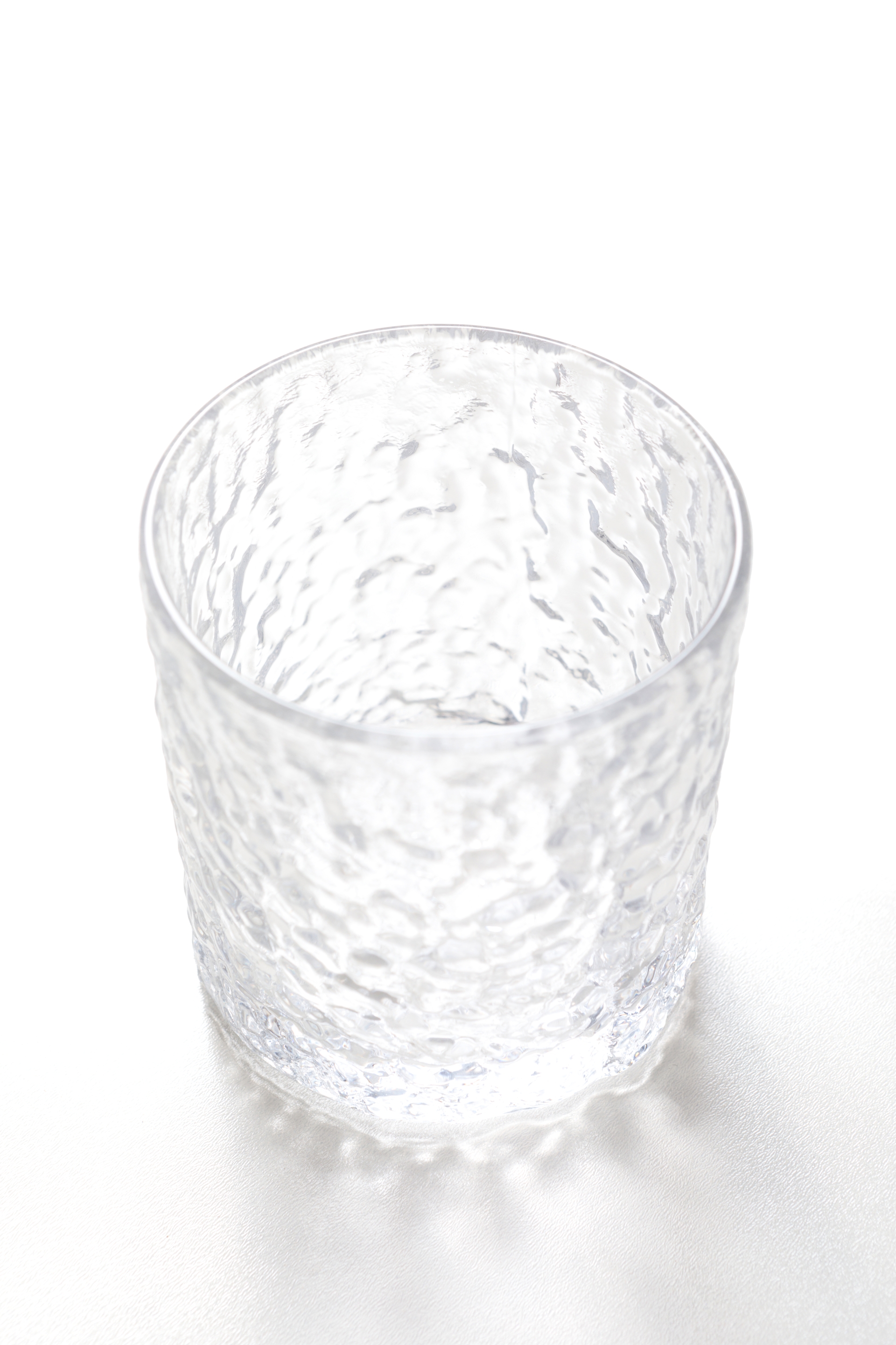 REF 1305 - Copo Uísque <br />
REF 1341 - Copo Uísque Martelado 340 Mls<br />
REF 1338 - Copo Uísque Listras 310 Mls<br />
REF 1339 - Copo Uísque Flor 310 Mls