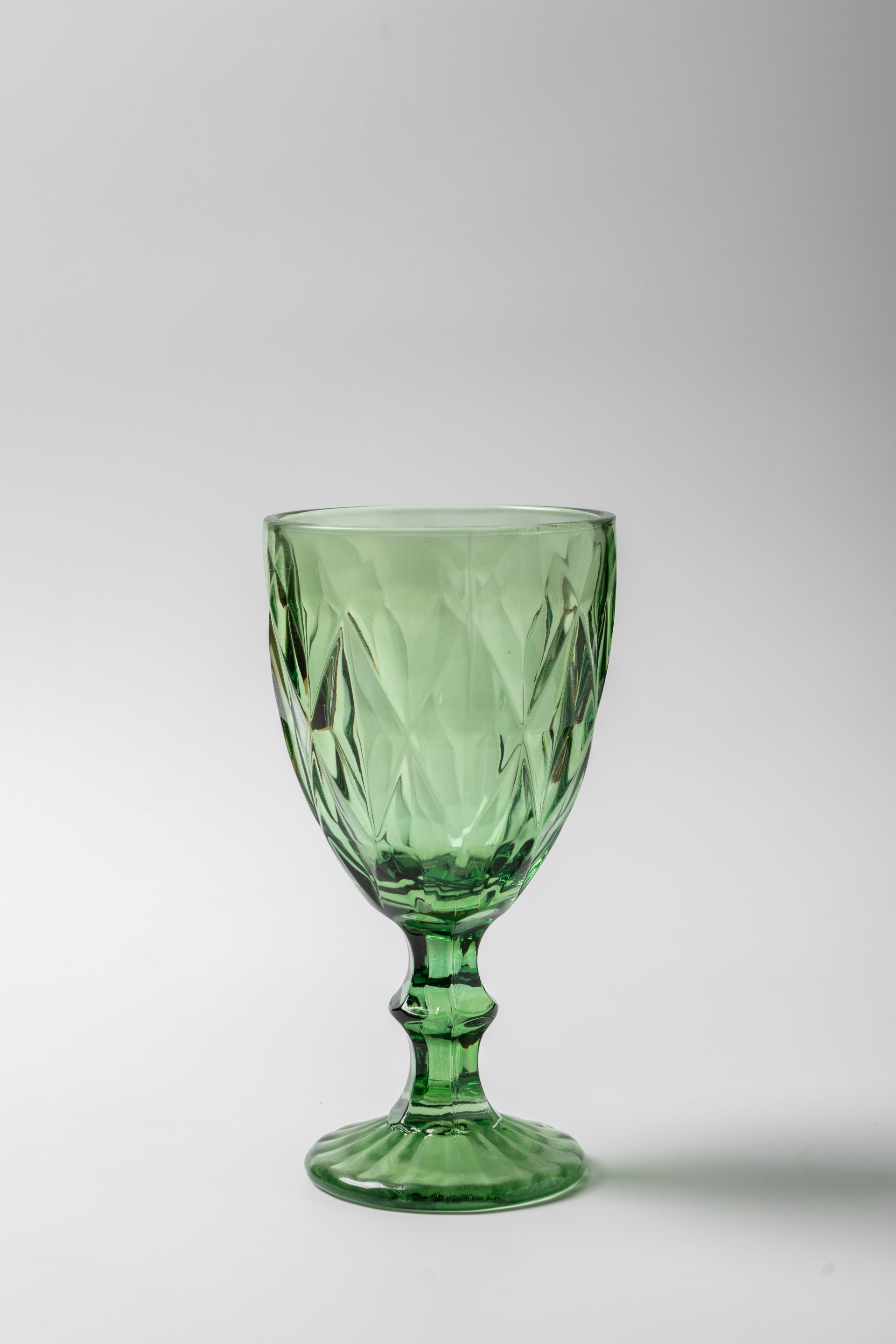 REF 1329 - Taça Bico De Jaca Verde<br />
REF 1331 - Taça Bico De Jaca Rosa<br />
REF 1330 - Taça Bico De Jaca Azul<br />
 